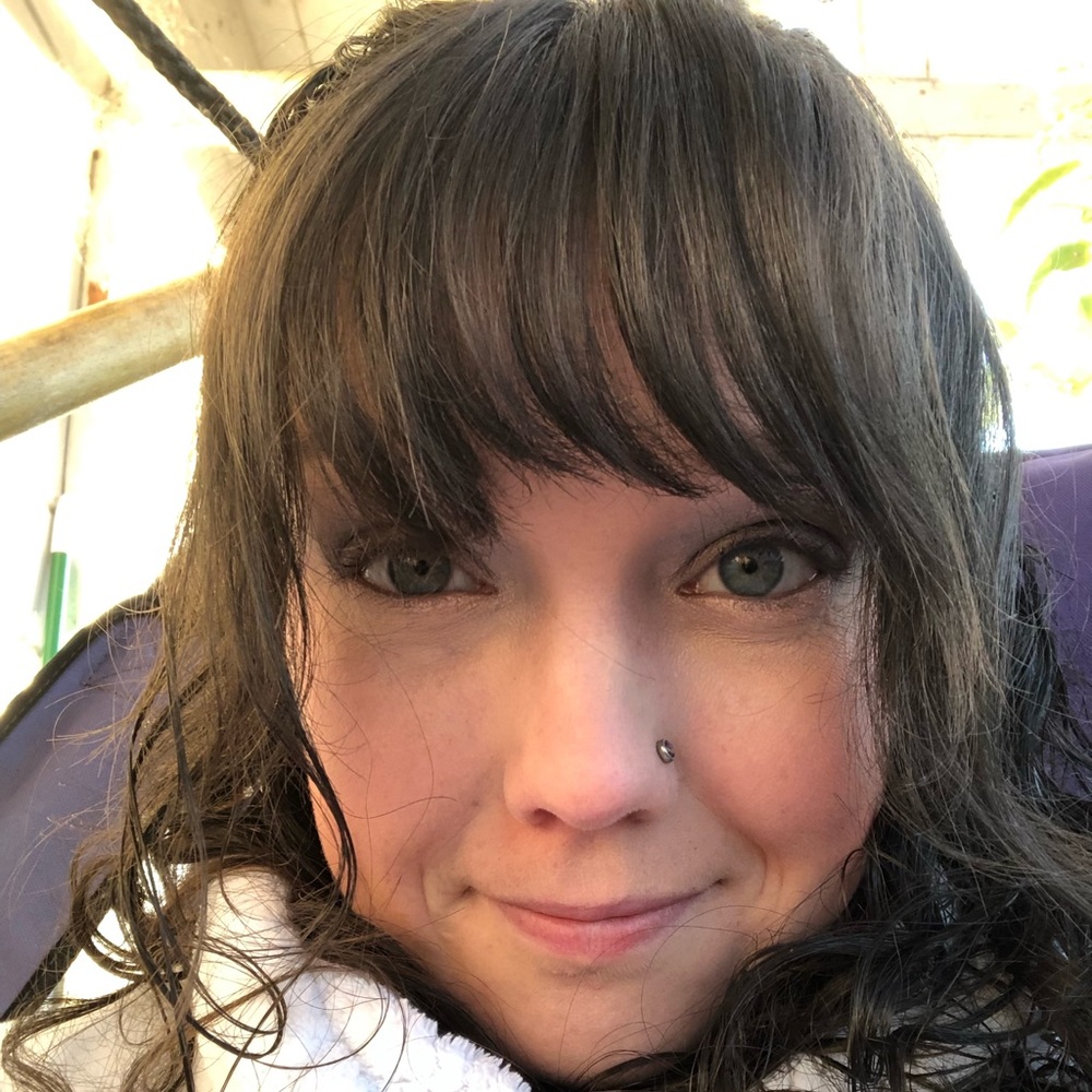 Meet your Posher, Liz